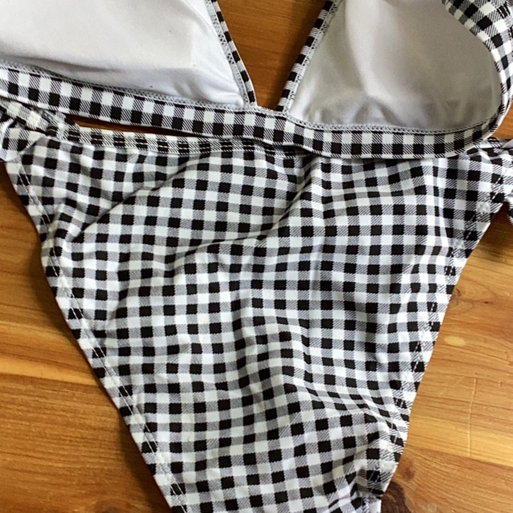 Black and White Gingham Bikini Set - Picture 7 of 9